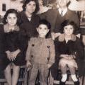 Ο Μιχαλάκης Φράγκος με τη σύζυγό του Λίζα και τα παιδιά του